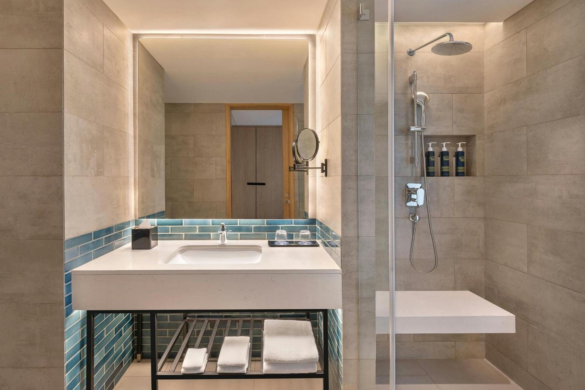 Four Points By Sheraton Chennai, Velachery Экстерьер фото